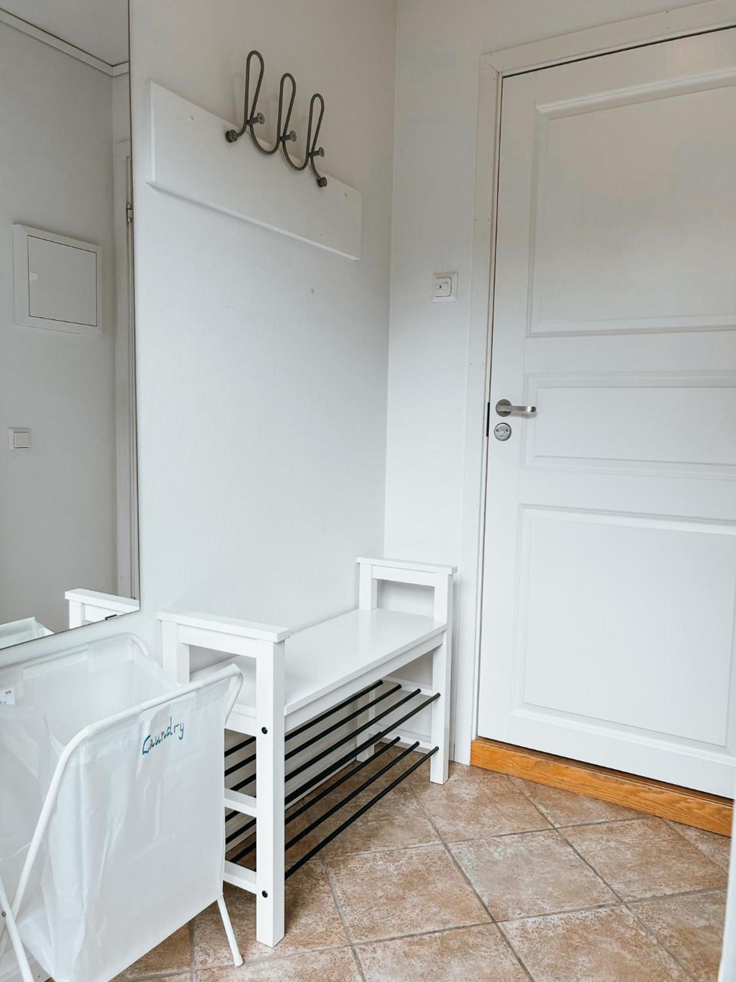 Apartment Fin, Nyoppusset Studioleilighet Med Gratis Parkering Og El-lading